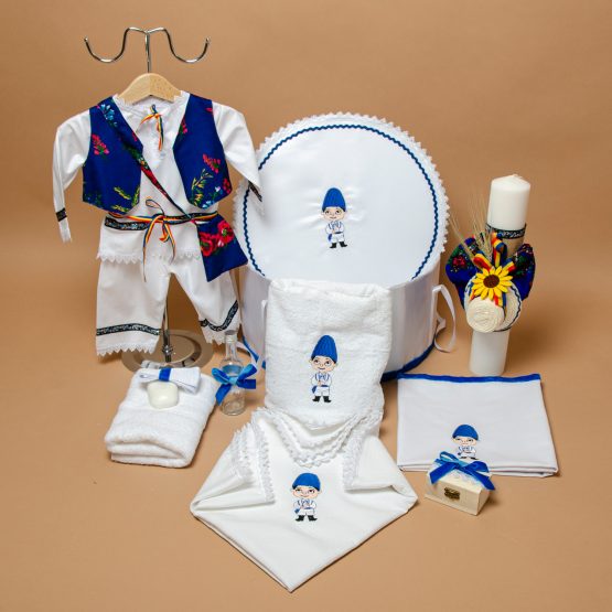 Set cutie trusou de botez cu lumânare și costum tradițional♥ Albastru