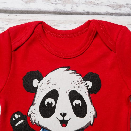 Body roșu de bumbac cu mânecă lungă și imprimeu cu panda Veo