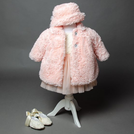 Rochiță de botez cu paltonaș de blăniță roz Mara
