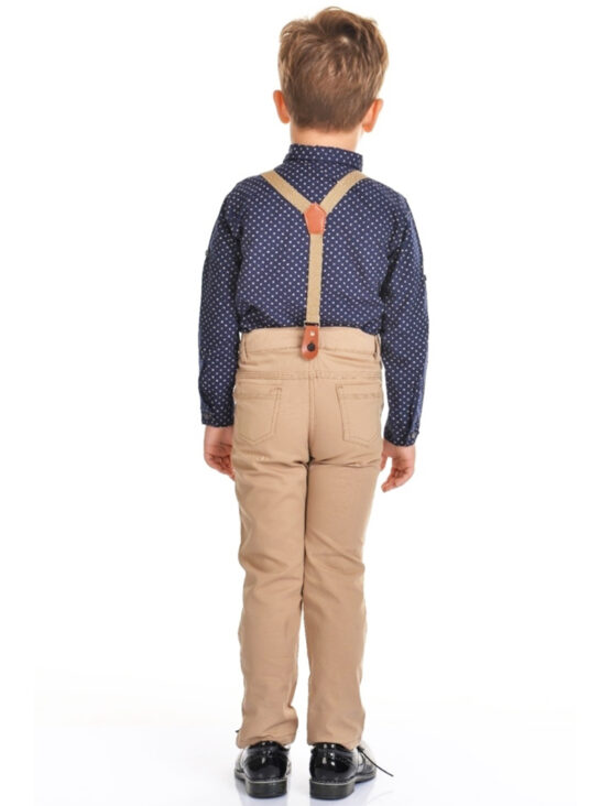Costum de băieți cu cămașă albastră pantaloni bej cu bretele și papion ( 5-8 ani)