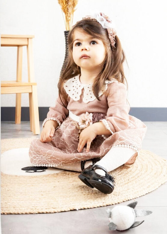 Rochiță tricotată elegantă cu guler din dantelă pentru fetițe ( 6-24 luni)