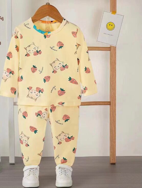 Pijama de bumbac pentru copii galbenă cu pisicuțe (1-2-3 ani)