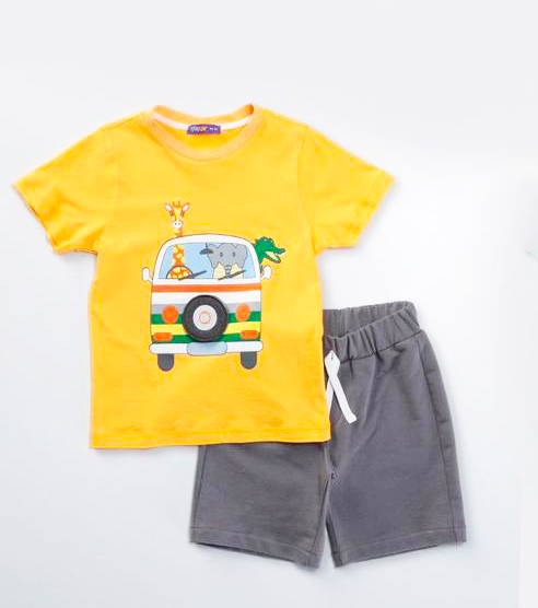 Set de băieți cu tricou galben din bumbac și pantaloni scurți (1-5 ani)